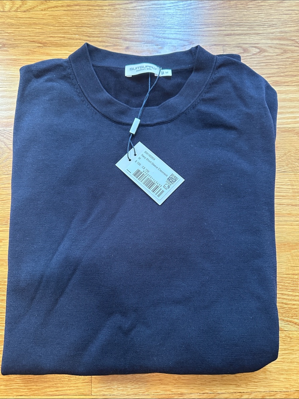 Suitsupply Navy Short-Sleeve Crew Knit sweater NWT size medium - Picture 8 of 9